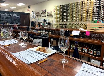 new-york/lake-george/bar/adirondack-winery-extreme-heights-cidery-lake-george-tasting-room