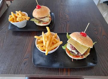 malta/mellieha-bay-area/bar/l-isports-bar