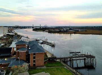 north-carolina/cape-fear-coast/bar/cloud-9-rooftop-bar