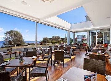 australia/mornington-peninsula/bar/kirks-on-the-esplanade