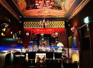 jersey/st-catherine-s-breakwater/bar/the-blind-pig-jersey