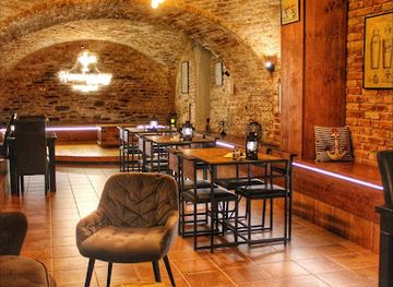 hungary/szombathely/bar/hemingway-cult-bar