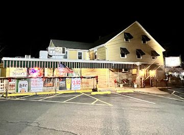 new-jersey/pine-barrens/bar/john-and-molly-s