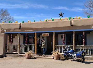 new-mexico/pecos-wilderness/bar/frankies-at-the-casanova