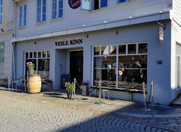 norway/sogn-og-fjordane/bar/vesle-kinn