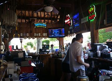maine/york-county/bar/lobster-in-the-rough