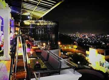 indonesia/riau-islands/bar/d-nest-bar-grill