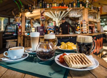 slovakia/strbske-pleso/bar/apres-ski-bar