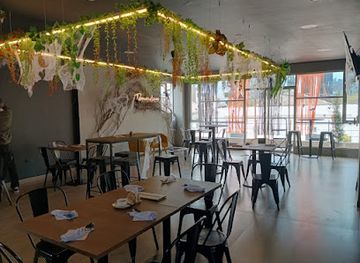 ecuador/northwest-coast/bar/torremolinos-and-tq-manabi-bar-restaurante