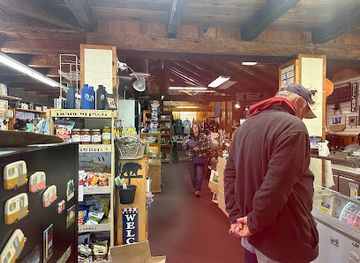 michigan/copper-harbor/bar/sundae-in-the-park