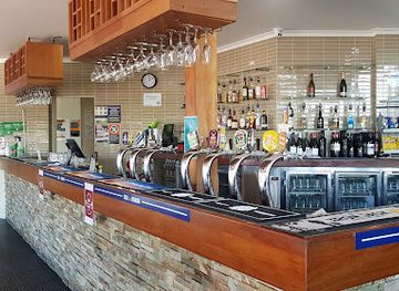 australia/mid-north-coast/bar/crescent-head-tavern