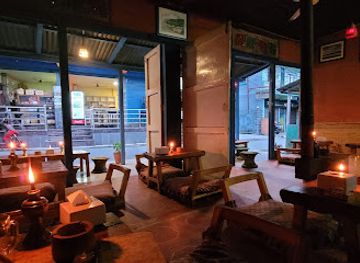 nepal/pokhara-valley/bar/thanti-snacking-bar