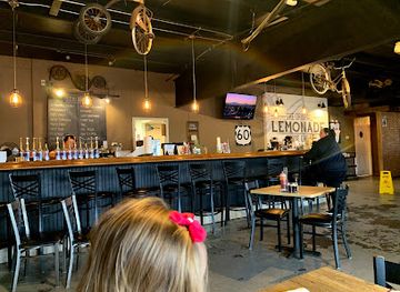 missouri/poplar-bluff/bar/lemonade-house-grille