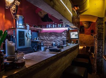 czechia/beskydy-mountains/bar/vzorkovna-dog-bar