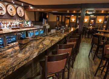 tennessee/great-smoky-mountains/bar/wild-bear-tavern