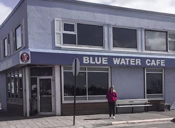 minnesota/gunflint-trail/bar/blue-water-cafe
