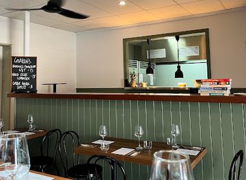 australia/magnetic-island/bar/restaurant-elsie