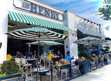 california/coronado/bar/the-henry