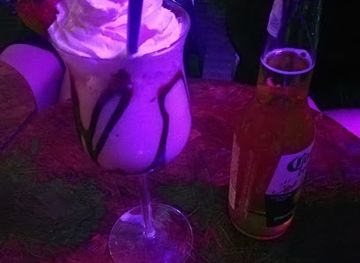 bolivia/cochabamba/calderon/bar/mangos-tropical-bar