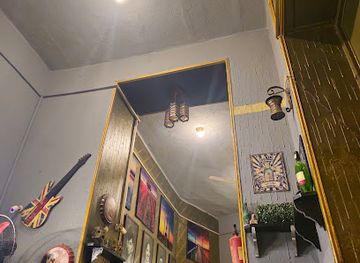 egypt/cairo/bar/cave-de-corinthos-vintage-bar