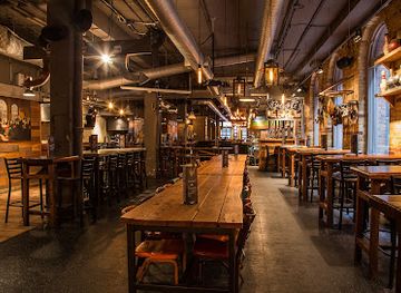 canada/toronto/entertainment-district/bar/loose-moose-antler-room