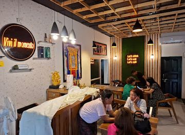 bhutan/sarpang/bar/chenzom-s-bistro