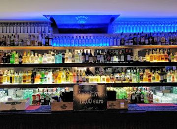 italy/turin/centro/bar/shore-cocktail-bar