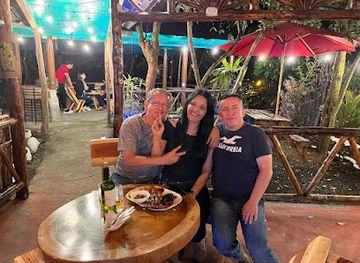 ecuador/morona-santiago-region/bar/gary-cocktails-food