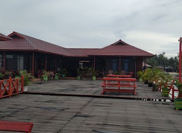 indonesia/pulau-derawan/bar/fndq-rd
