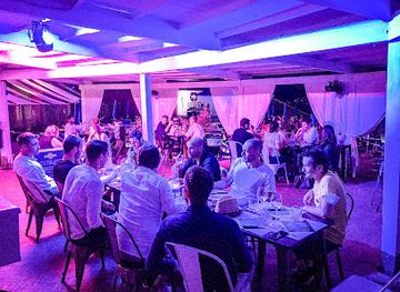 italy/mugello/bar/garden-beach