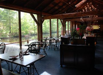 connecticut/connecticut-river-valley/bar/millwright-s-restaurant