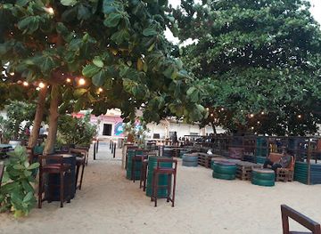 sierra-leone/lungi-beach/bar/the-warehouse
