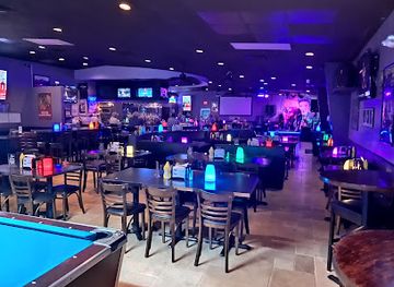 florida/naples-beach/bar/dogtooth-sports-and-music-bar