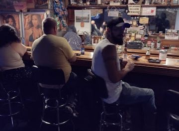 kentucky/big-south-fork-national-river-and-recreation-area/bar/cozy-inn