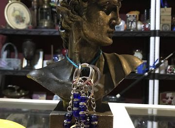 jordan/jerash/bar/abu-al-bassam-antiques-western-antiques-coffee-antiques