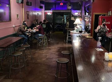 massachusetts/hampshire-county/bar/the-majestic-saloon