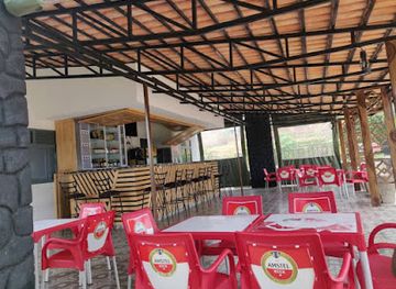 rwanda/nyabarongo-river/bar/chill-avenue