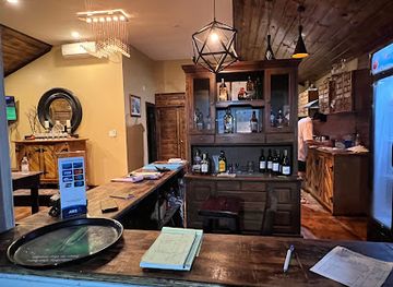 tonga/pangaimotu/bar/momma-sharbourviewrestaurant