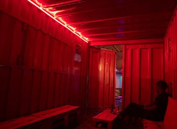 guinea-bissau/quebo/bar/queen-shisha