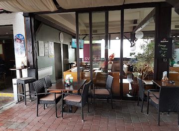 slovenia/posavje/bar/bistro-svecka-jelena-perica-s-p