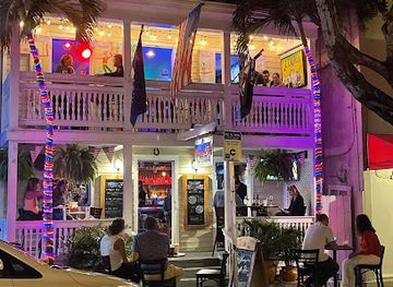 florida/florida-keys/bar/heroes-bar-and-liberty-lounge