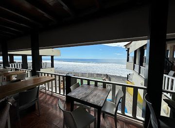 el-salvador/la-libertad/bar/la-curva-de-don-gere-la-libertad