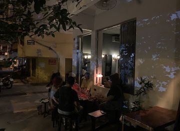 vietnam/red-river-delta/bar/ban-be-bar