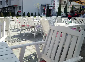 Chaplin Bar
