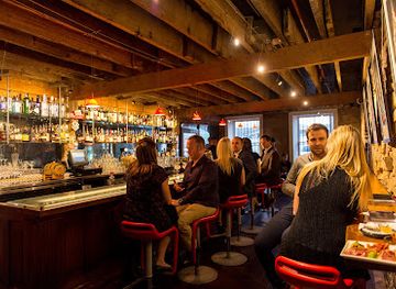 australia/hobart/bar/ixl-long-bar