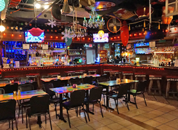 florida/panhandle/bar/bric-a-brac