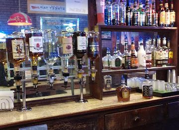 iowa/backbone-state-park/bar/front-street-tap