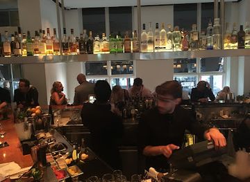 netherlands/amsterdam/museumplein/bar/momo