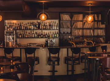 canada/montreal/bar/bar-le-record