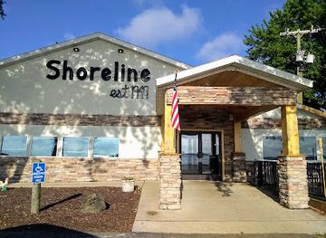 minnesota/otter-tail-lakes-country/bar/shoreline-restaurant-bar-and-bowl